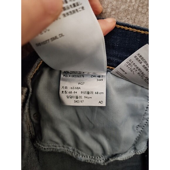 Levis Bermuda Denim Shorts Womens 27 Blue Cuffed Embroidered Stretch - Picture 9 of 10